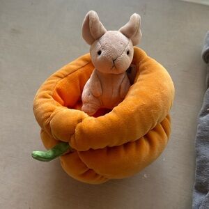 🎃 NWT JELLYCAT BRAMBLING MOUSE IN PUMPKIN STUFFED ANIMAL